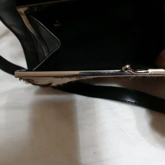 Vintage black and cow hide awesome "cool" purse - Picture 4 of 7